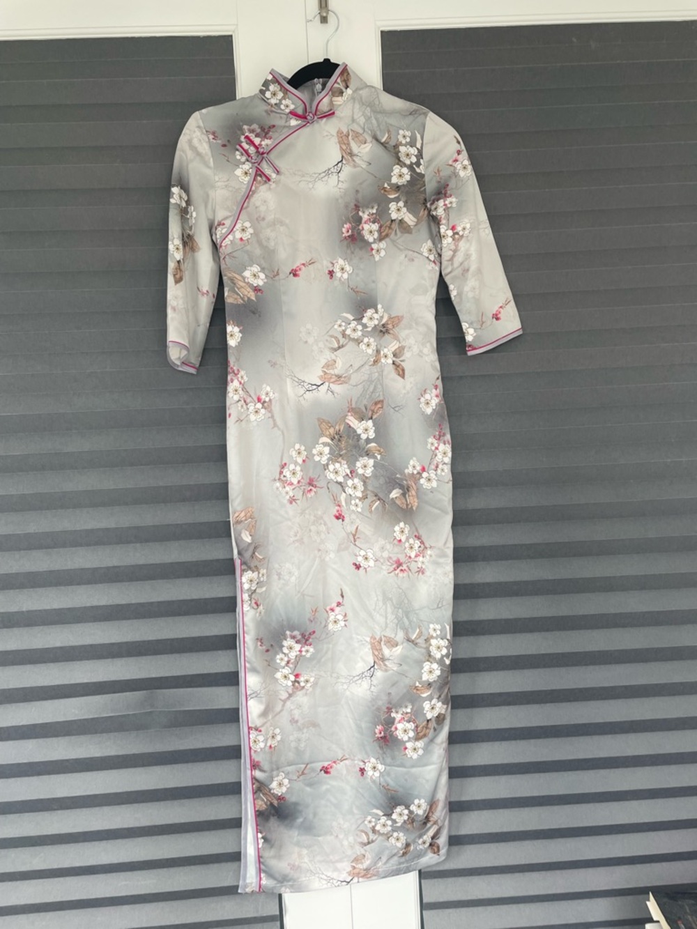 Elegant Grey Floral Qipao Dress with Pink Trim